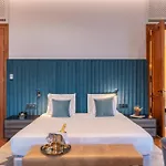 The Editory Riverside Hotel, An Historic מלון