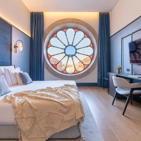 Отель The Editory Riverside Hotel, An Historic