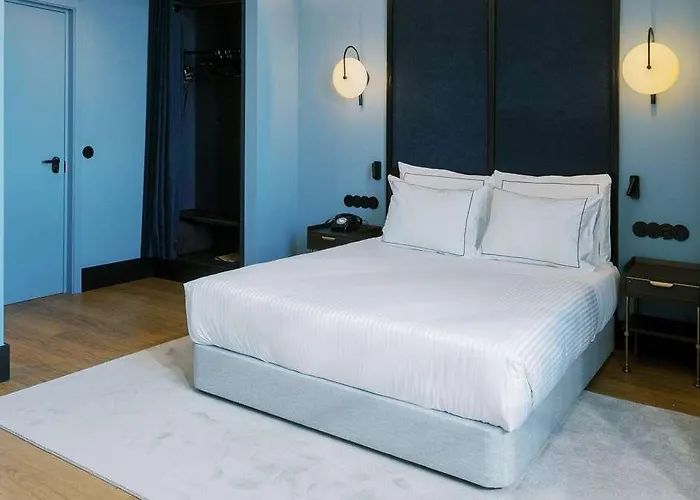 The Editory Riverside Hotel, An Historic Hotel