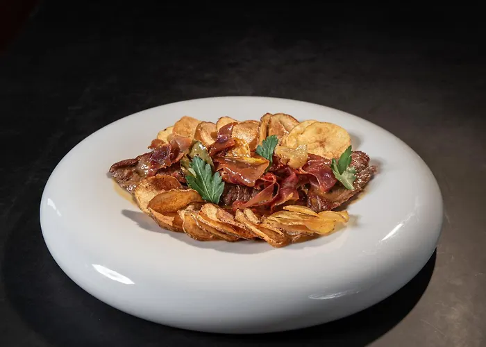 Hotel The Editory Riverside Hotel, An Historic