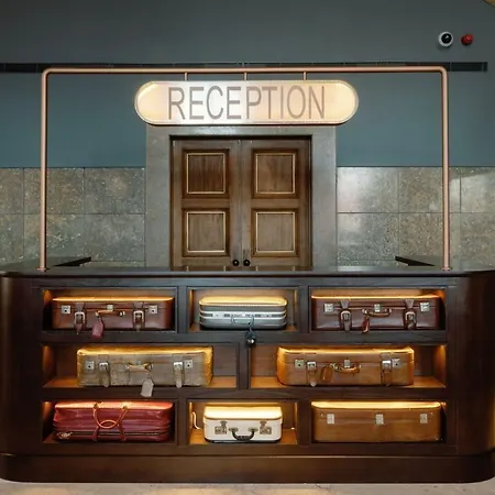 The Editory Riverside Hotel, An Historic 5* Lizbona