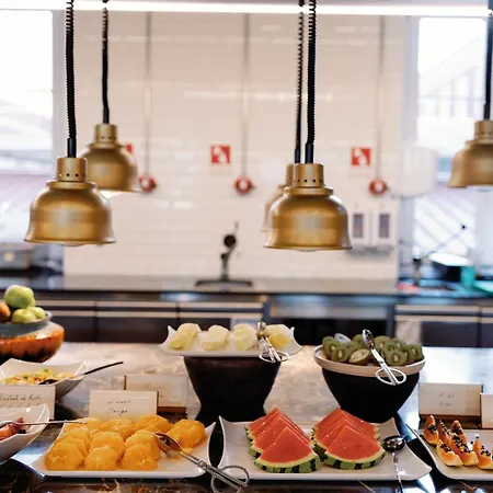 The Editory Riverside Hotel, An Historic Hotel