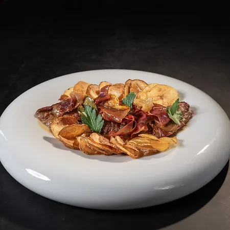 Hotel The Editory Riverside Hotel, An Historic