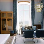 The Editory Riverside Hotel, An Historic 5* Lisboa