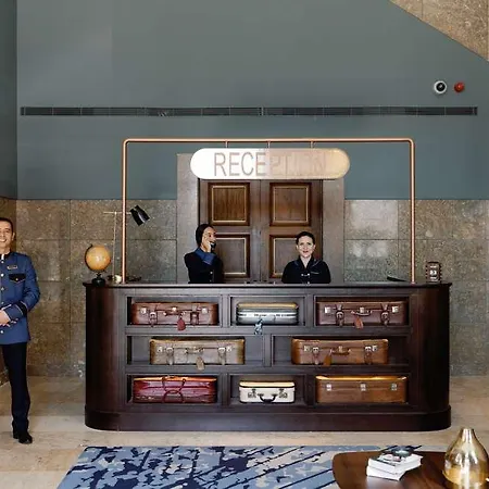The Editory Riverside Hotel, An Historic Szálloda 5*