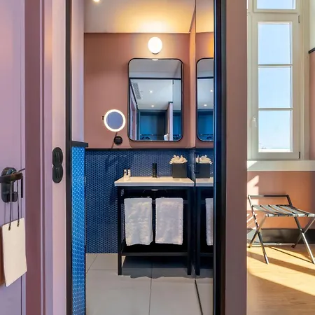 ホテル The Editory Riverside Hotel, An Historic